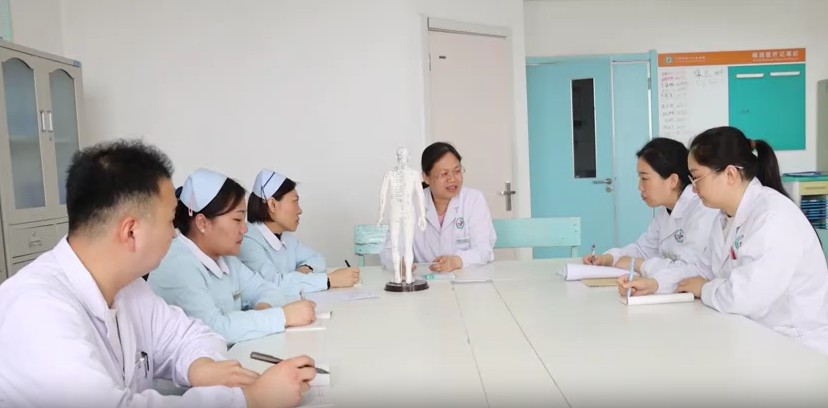 只无题 体重管理年系列报道之二：中医科学减重  个性化调理助健康